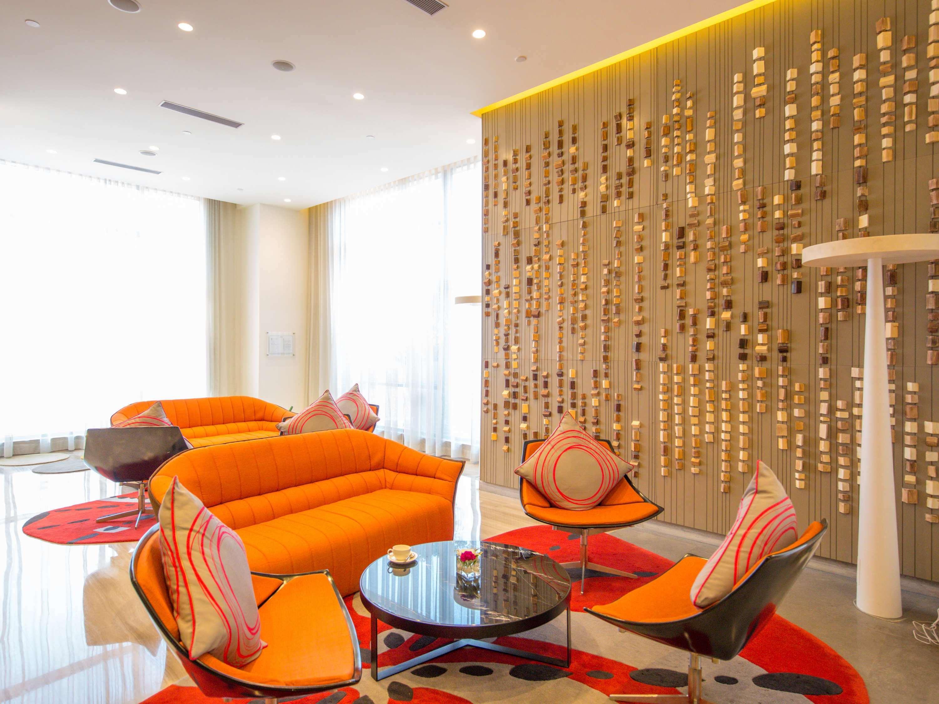 Novotel Chennai Sipcot Екстериор снимка The interior of the hotel