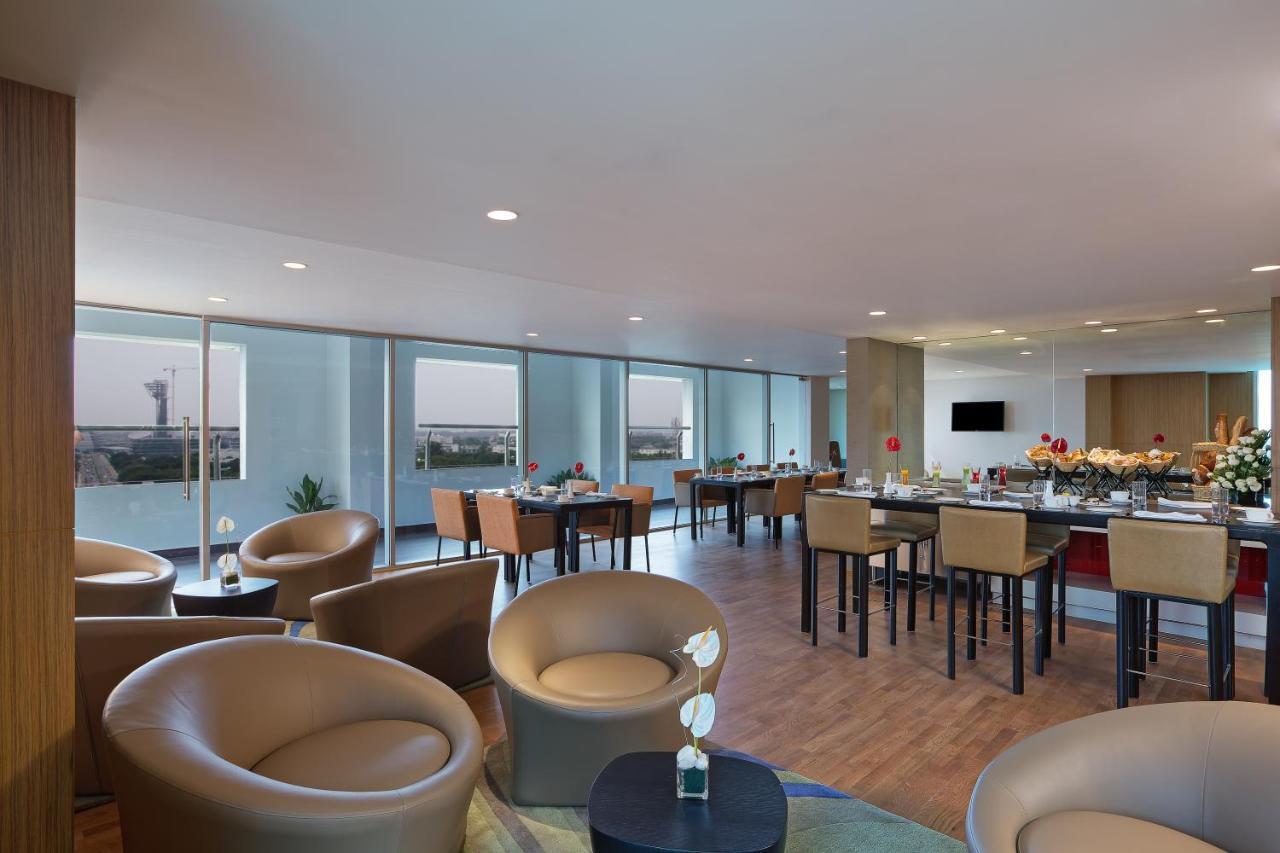 Novotel Chennai Sipcot Екстериор снимка The lounge at the airport